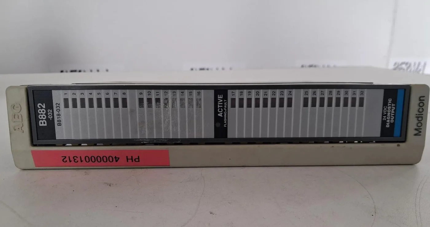 Modicon AS-B882-032 I/O Output Module - 2