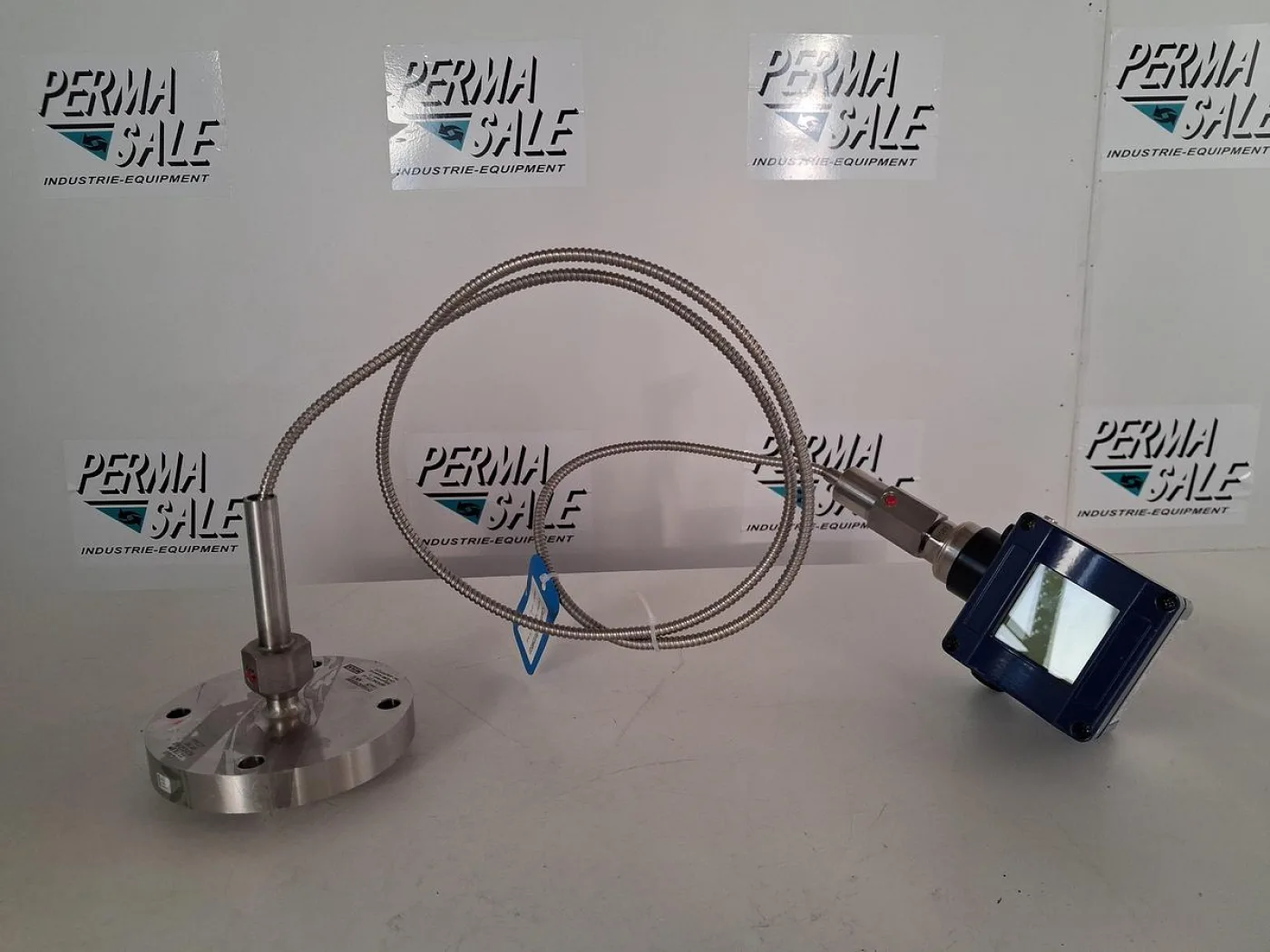 WIKA IUT-10 Druckmessumformer mit DN-40-Druckmittler - 2