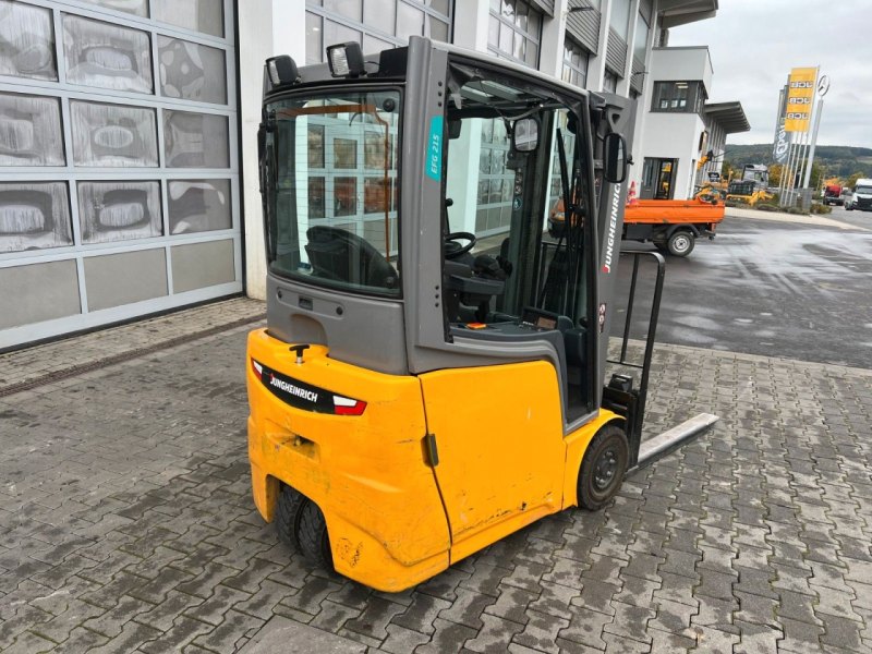 Jungheinrich EFG 215 / Triplex 4.25m / 1.851h / Batterie 2023