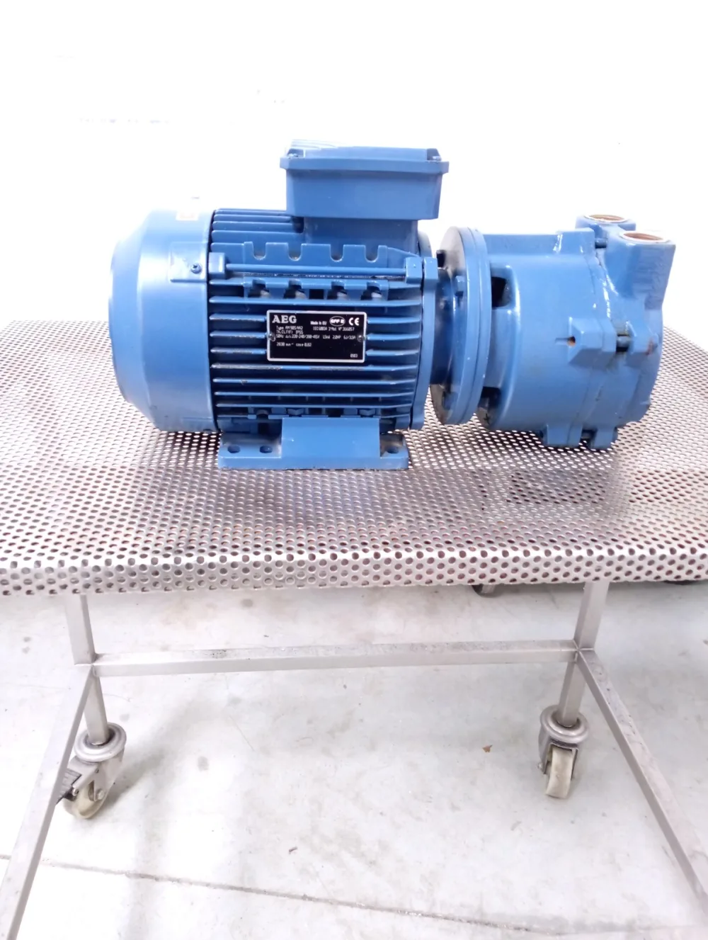 POMPA AD ANELLO LIQUIDO – AEG – MOD. AM905AA2
