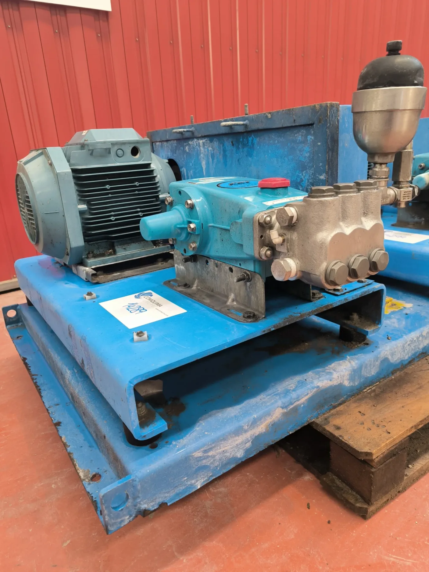 TRIPLE PLUNGER PUMP CAT PUMPS 661C 2.7 m3/h 207 bar - 3