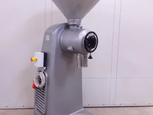 MULINO A MARTELLI – OFFICINA M. TRABATTONI ISIDORO – MOD. TITANUS