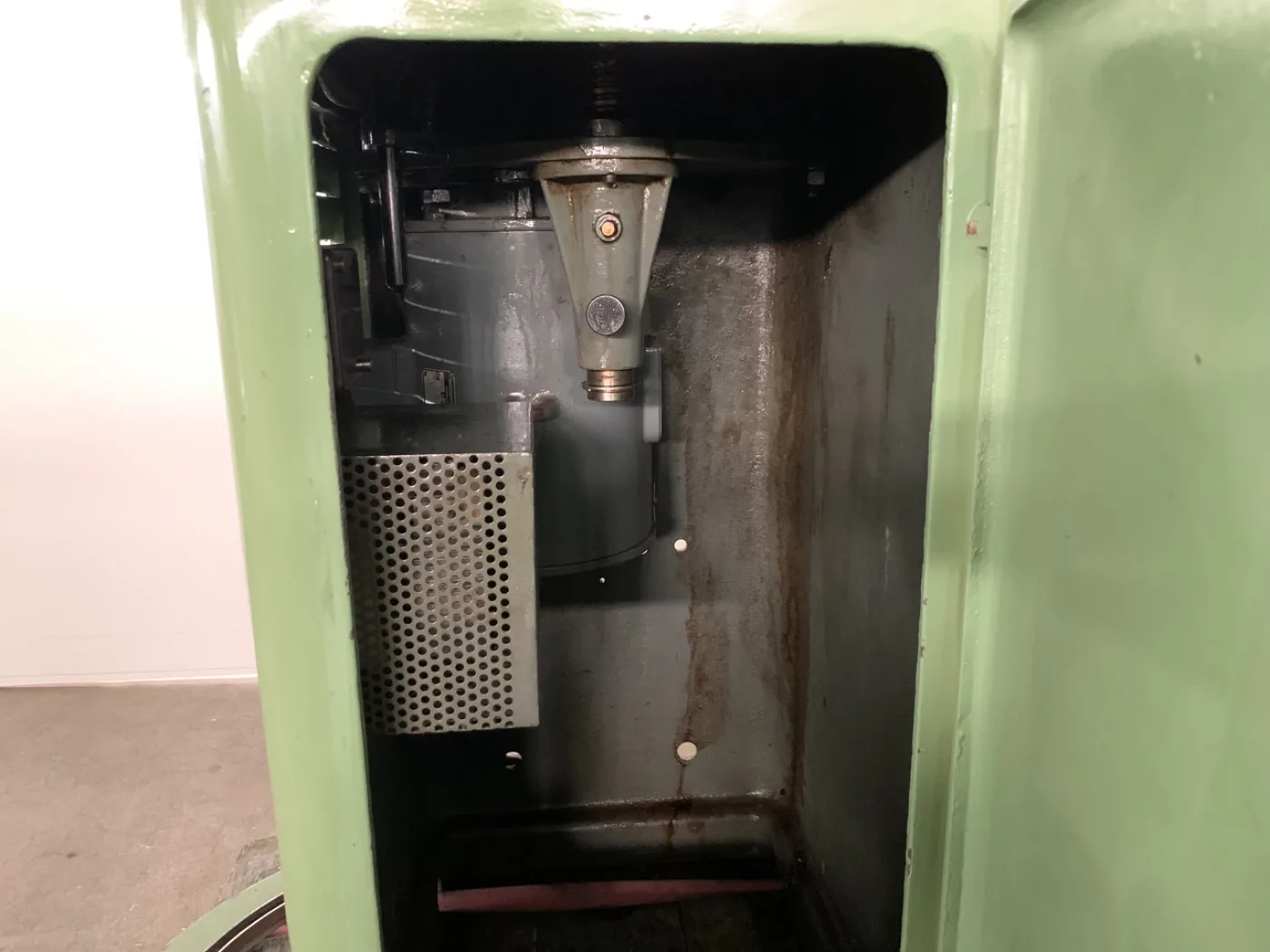 MACHINE A POLIR PLAN “TECHNICA” TYPE 1600 - 6