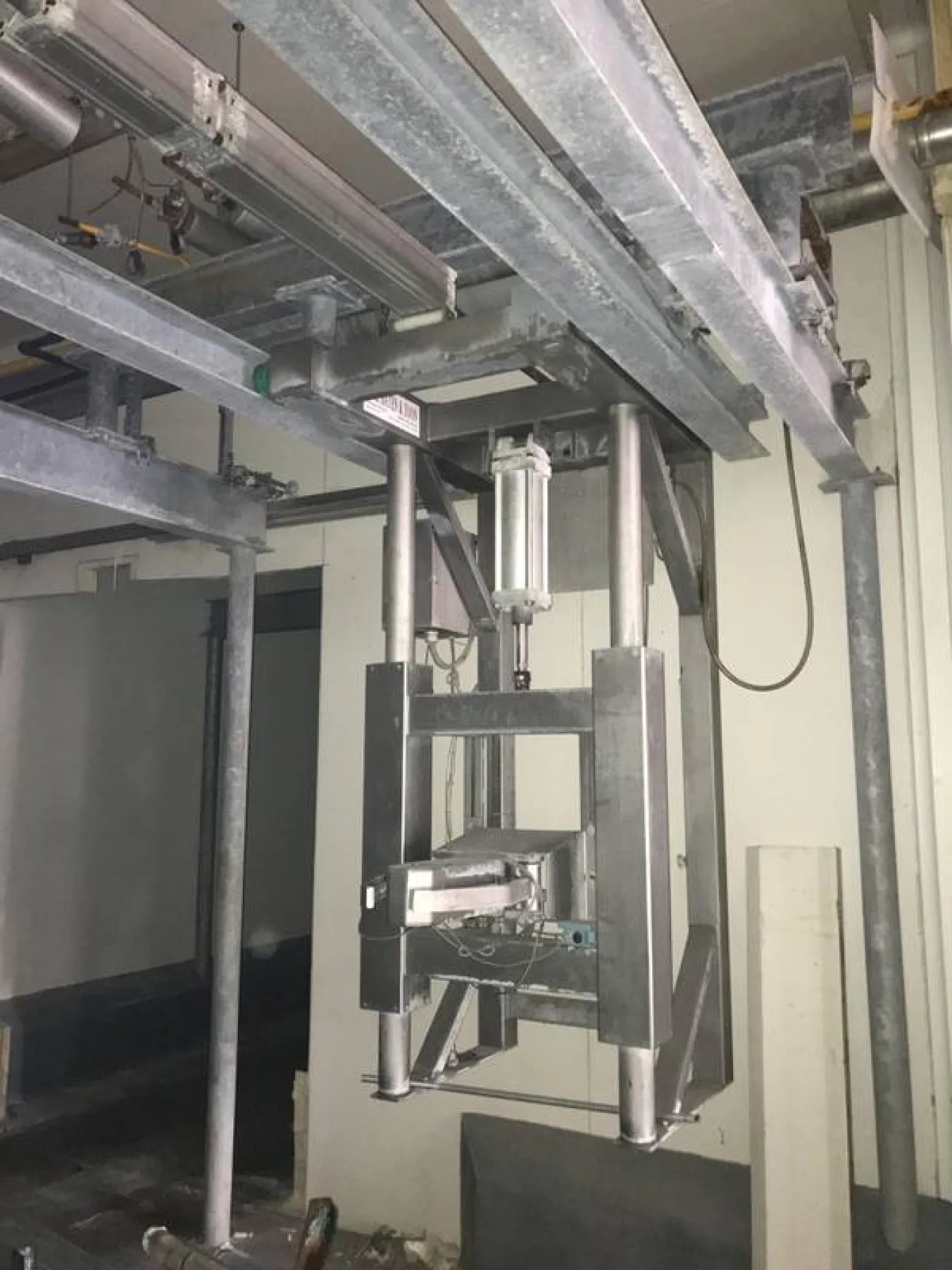 Rehanger to euro hooks - 2