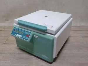 Hettich Universal 32 Centrifuge