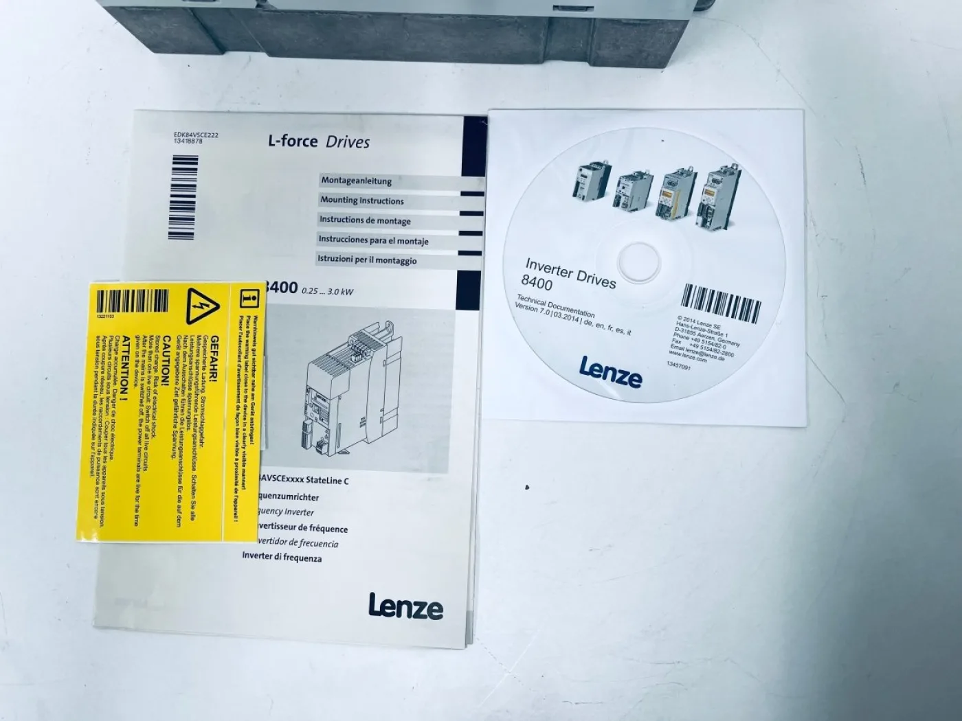 Lenze Inverter Drives 8400 Frequenzumrichter E84AVSCE7514SX0 - 4