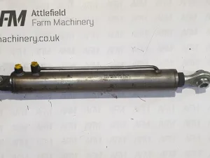 McConnel Hydraulic Ram - 48074.03