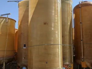 FIBERGLASS TANKS VARIABLE CAPACITY FIRM CMP, CAPACITY HL 75 ABOUT, ON LEGS, BOTTOM TO DRAIN OFF, SECOND-HAND EQUIPMENT
