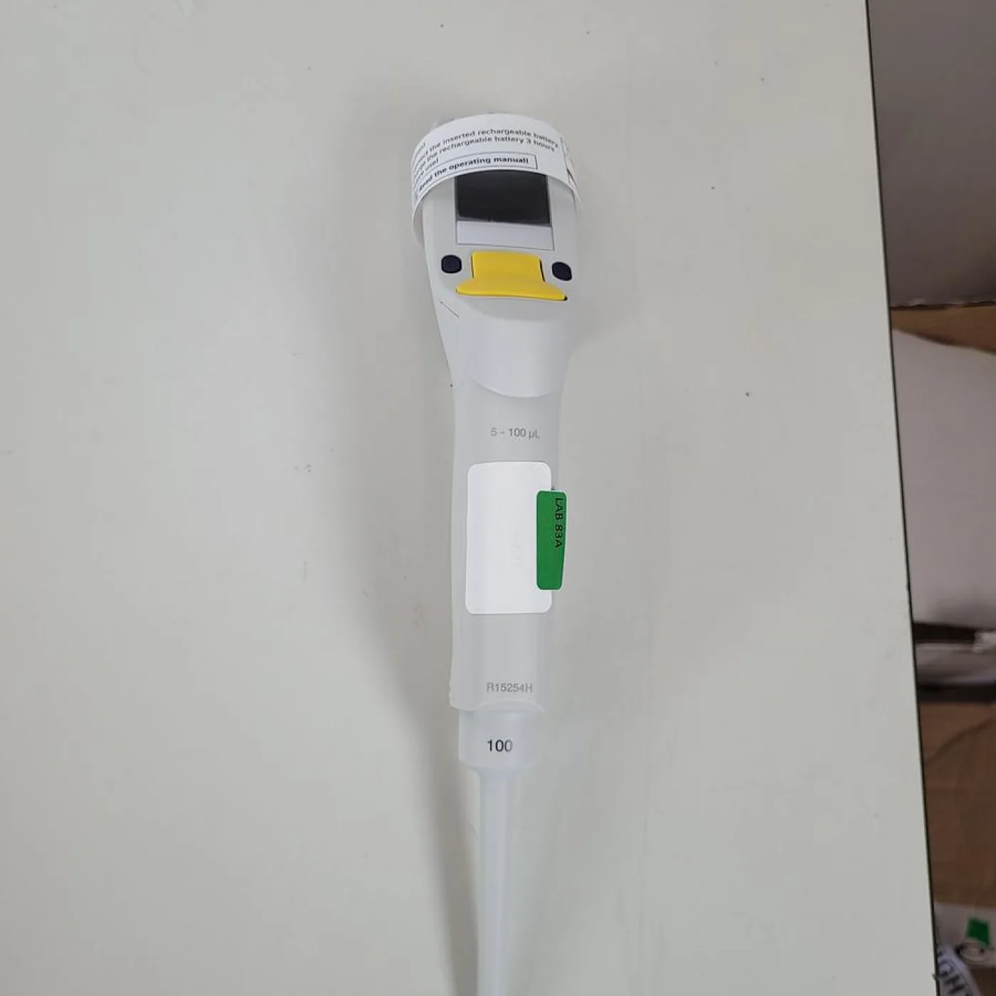 Eppendorf Xplorer plus electronic pipette - 2