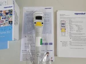Eppendorf Xplorer plus electronic pipette
