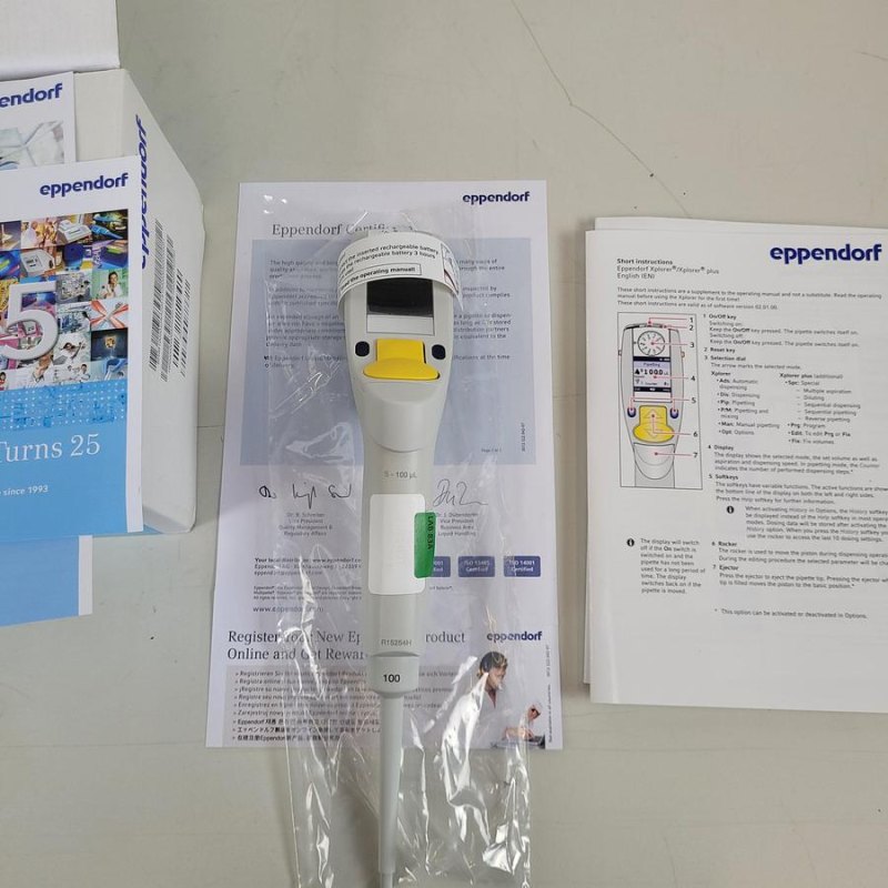 Eppendorf Xplorer plus electronic pipette