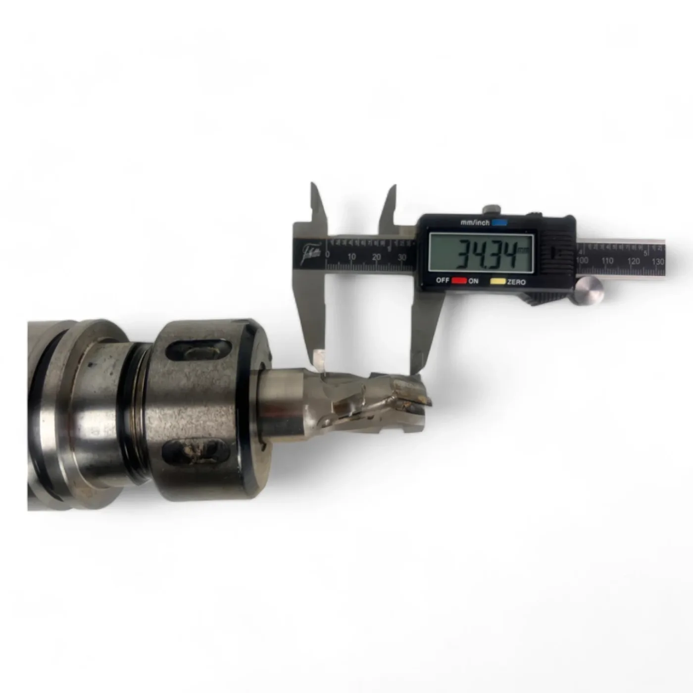 HSK 63 F Spannzangenfutter mit austauschbaren Spannzangen und DIA Fräser Ø 22 mm, L=34 mm, Z=3 - 4
