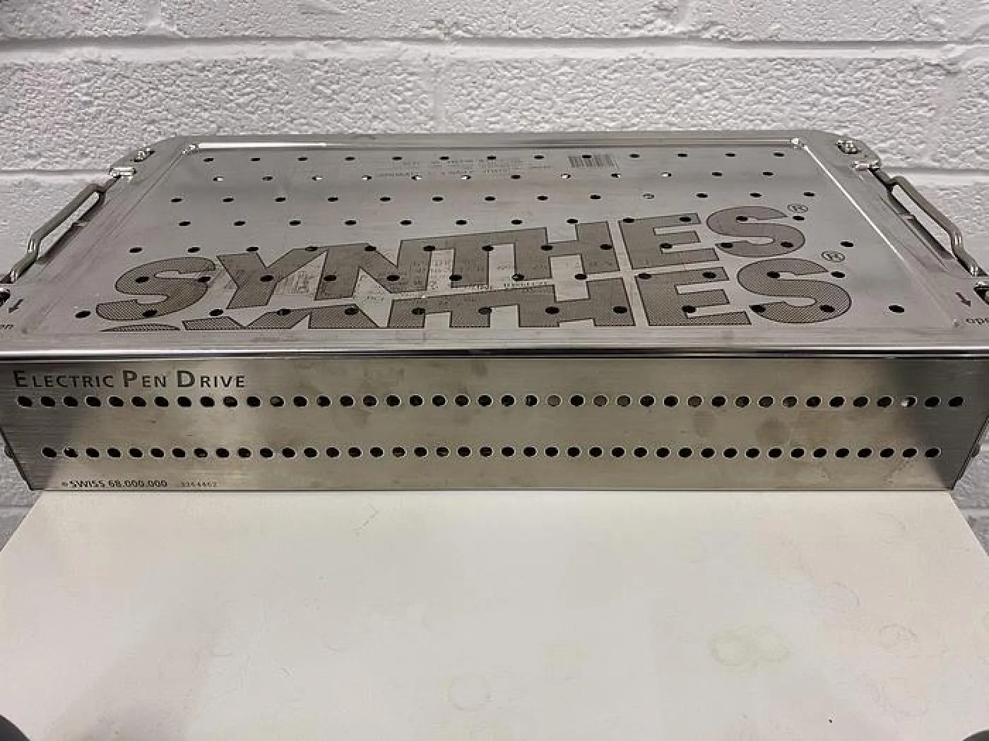 Synthes 68.000.000 - 1
