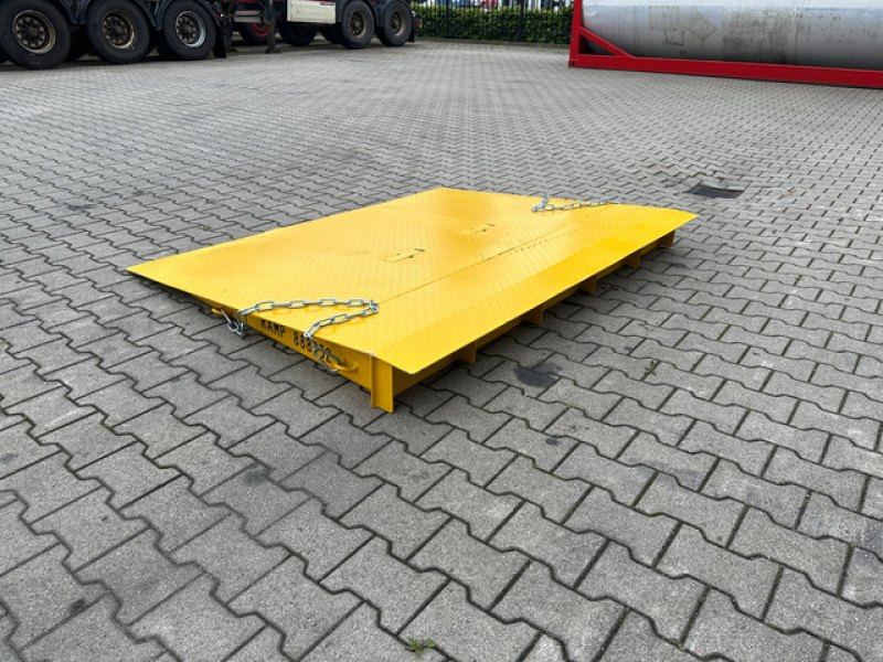 ramp 2m wide / 7.500kg