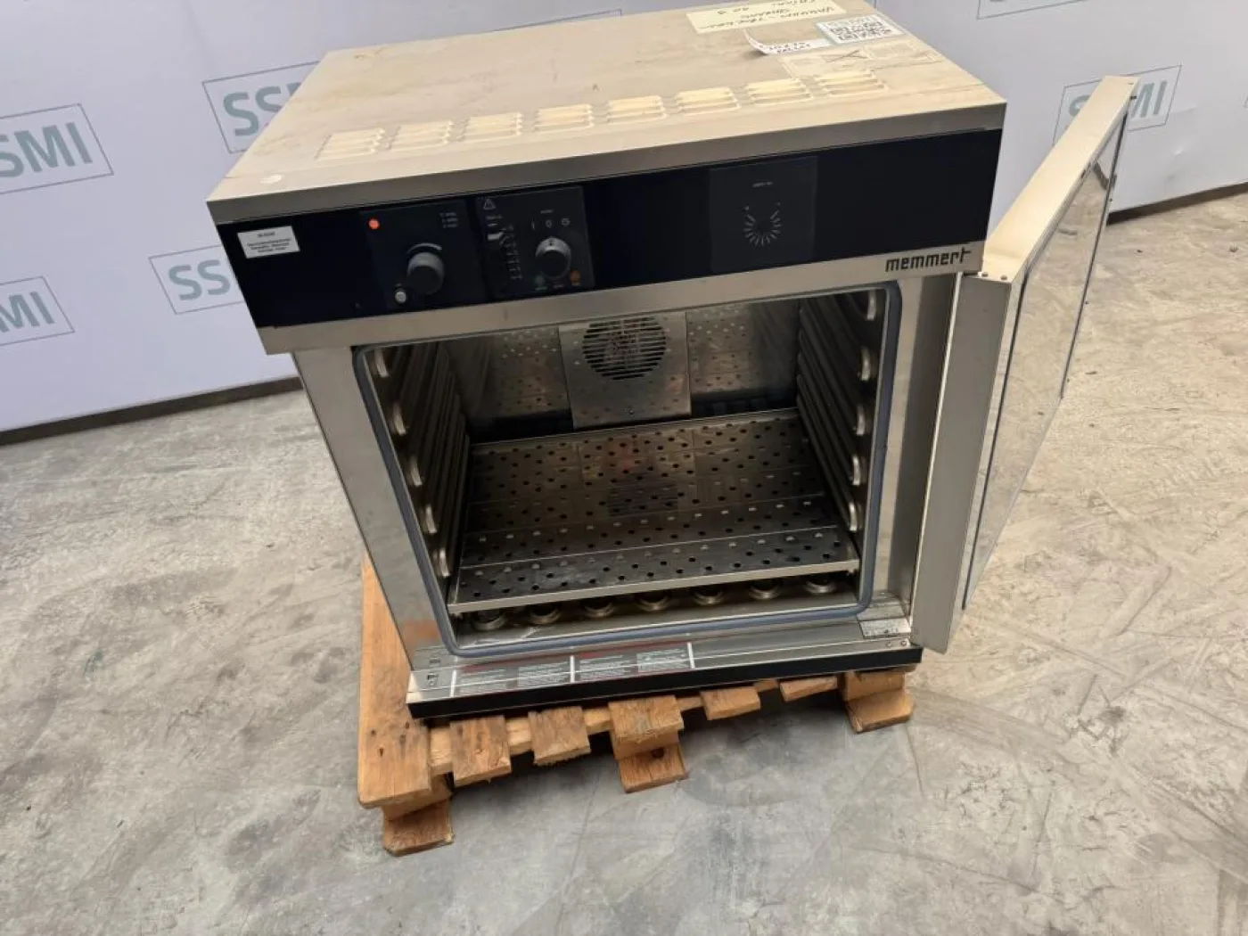 Memmert Vacuum drying oven - 8