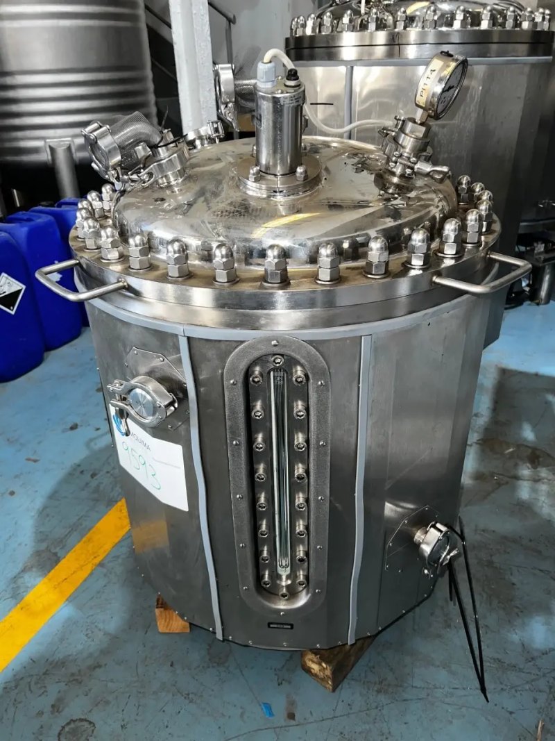 USED 316L STAINLESS STEEL ASEPTICAL REACTOR 130 LITERS WITH JACKET AND HEAT INSULATION