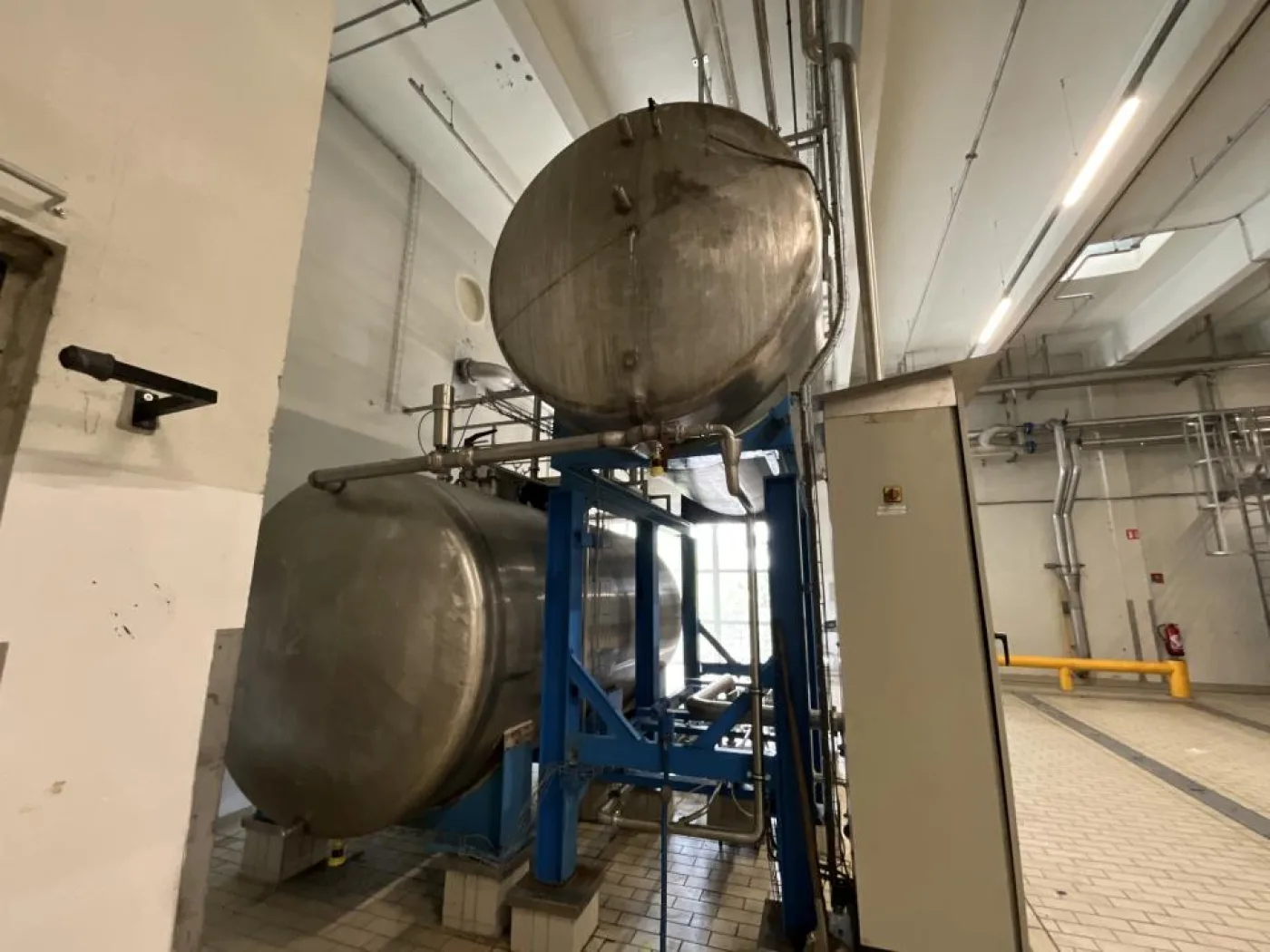 Unknown 8000 Litre Stainless Steel Horizontal Syrup Storage Tank - S - 4