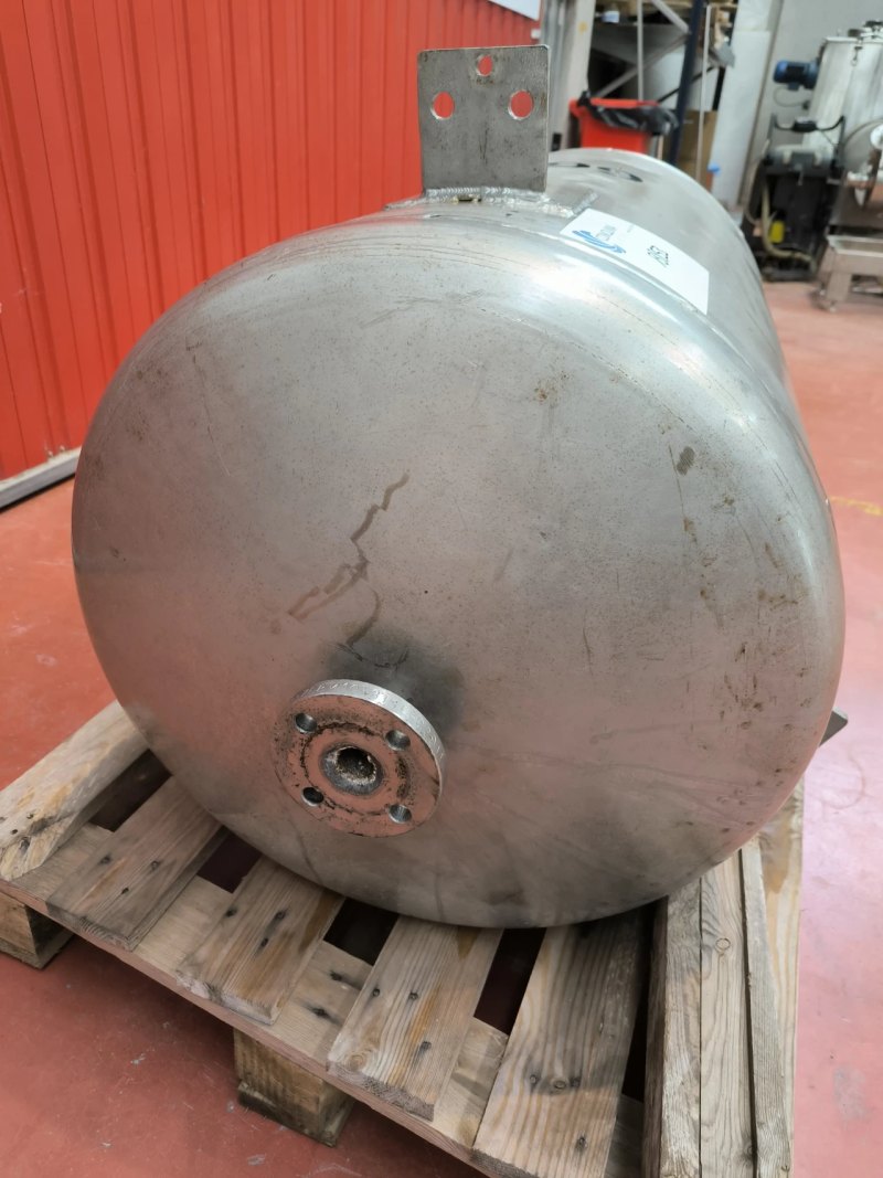 STAINLESS STEEL TANK 295 LITRES
