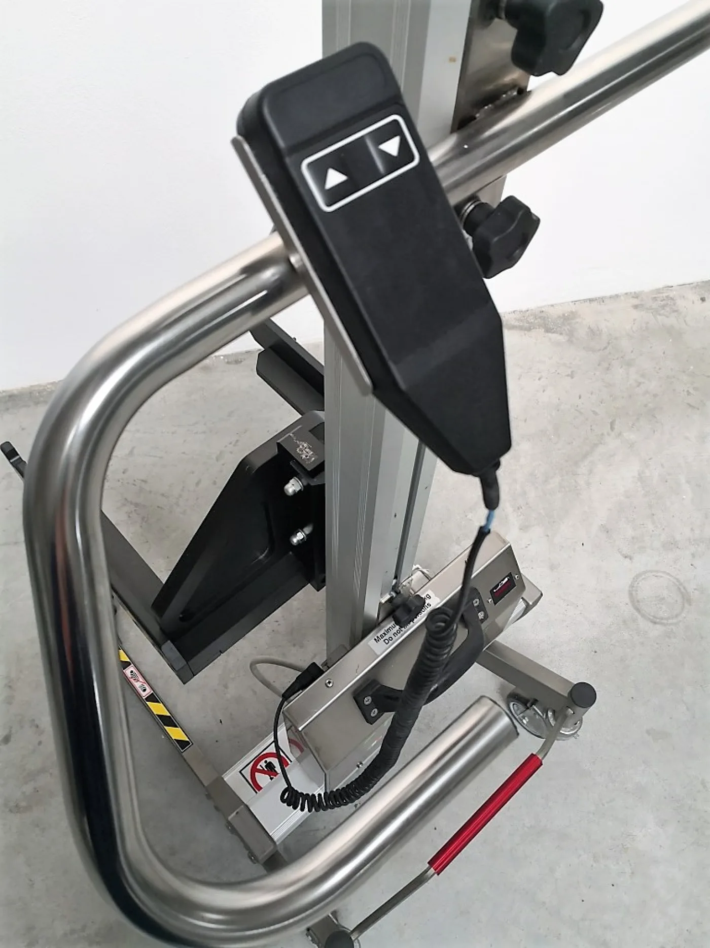 CARRELLO ELEVATORE – PARTENA CAM – MOD. LIFT&DRIVE 125P - 6