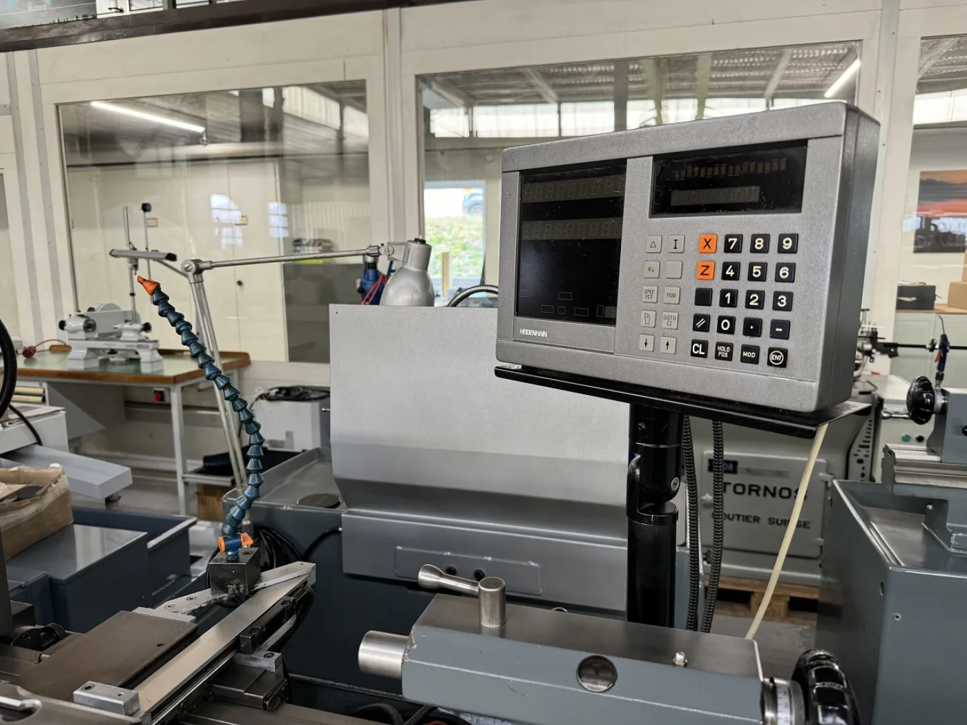LEADSCREW LATHE “SCHAUBLIN” TYPE 102N-VM W-25 - 3