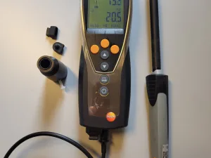 932,2 - Used Testo 635 Temperature and humidity measuring instrument with probe