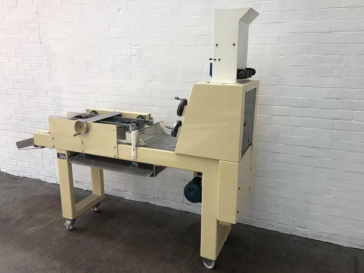 Kemper Princess Bread Moulder, refurbished, new belts - 3