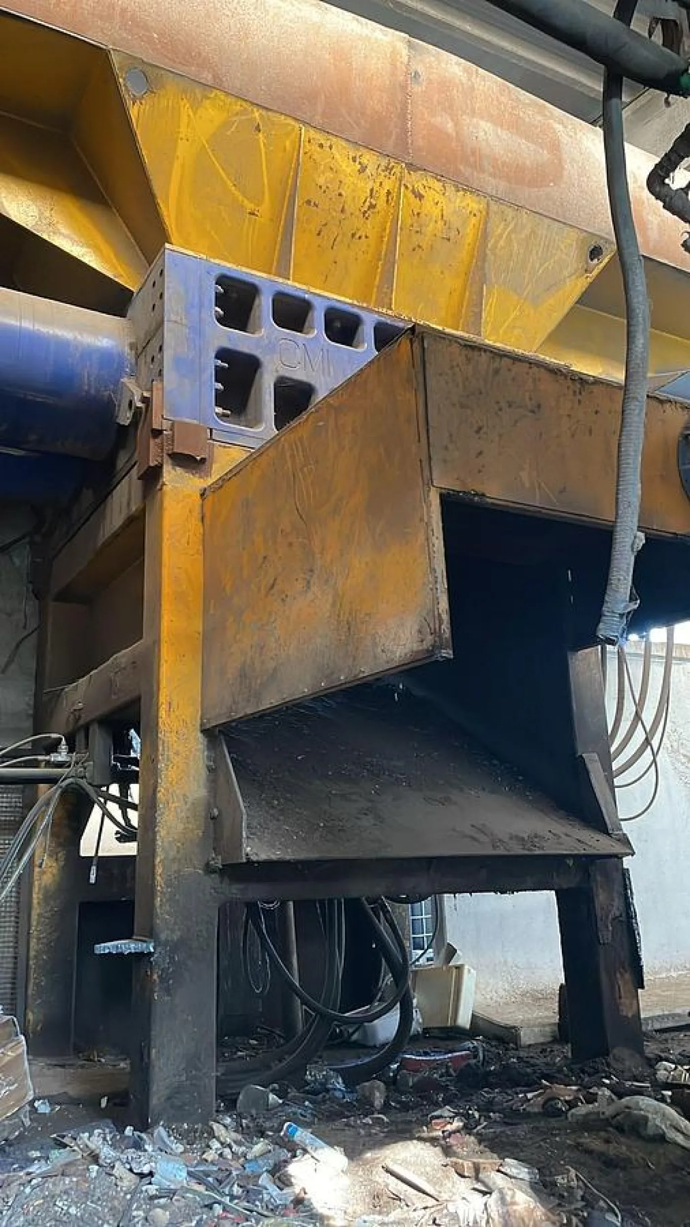 2008 CFI BF 3008 Industrial Twin-shaft Shredder - 2