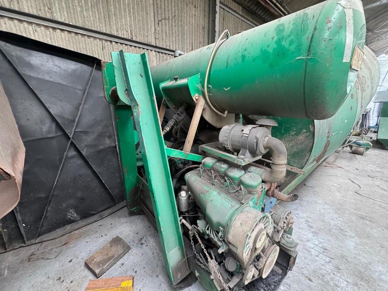 Large Diesel Hooklift Yard Mixer