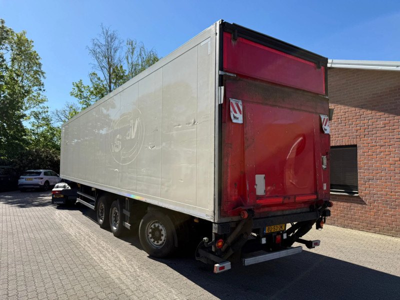 Schmitz Cargobull SKO 24 Carrier Maxima 1300 AS-2 Lift axle AS-3 Steering axle Dhollandia 3000KG EN Trailer