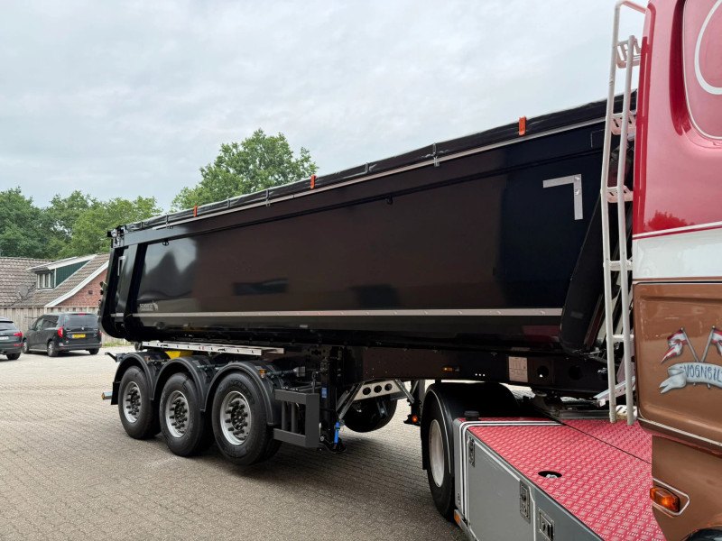 Schmitz Cargobull SKI 24 SL 28 m³ Steel Tipper with Lift Axle and Automatic Tarpaulin, New