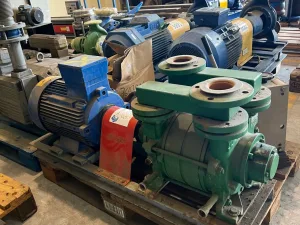 USED LIQUID RING VACUUM PUMP