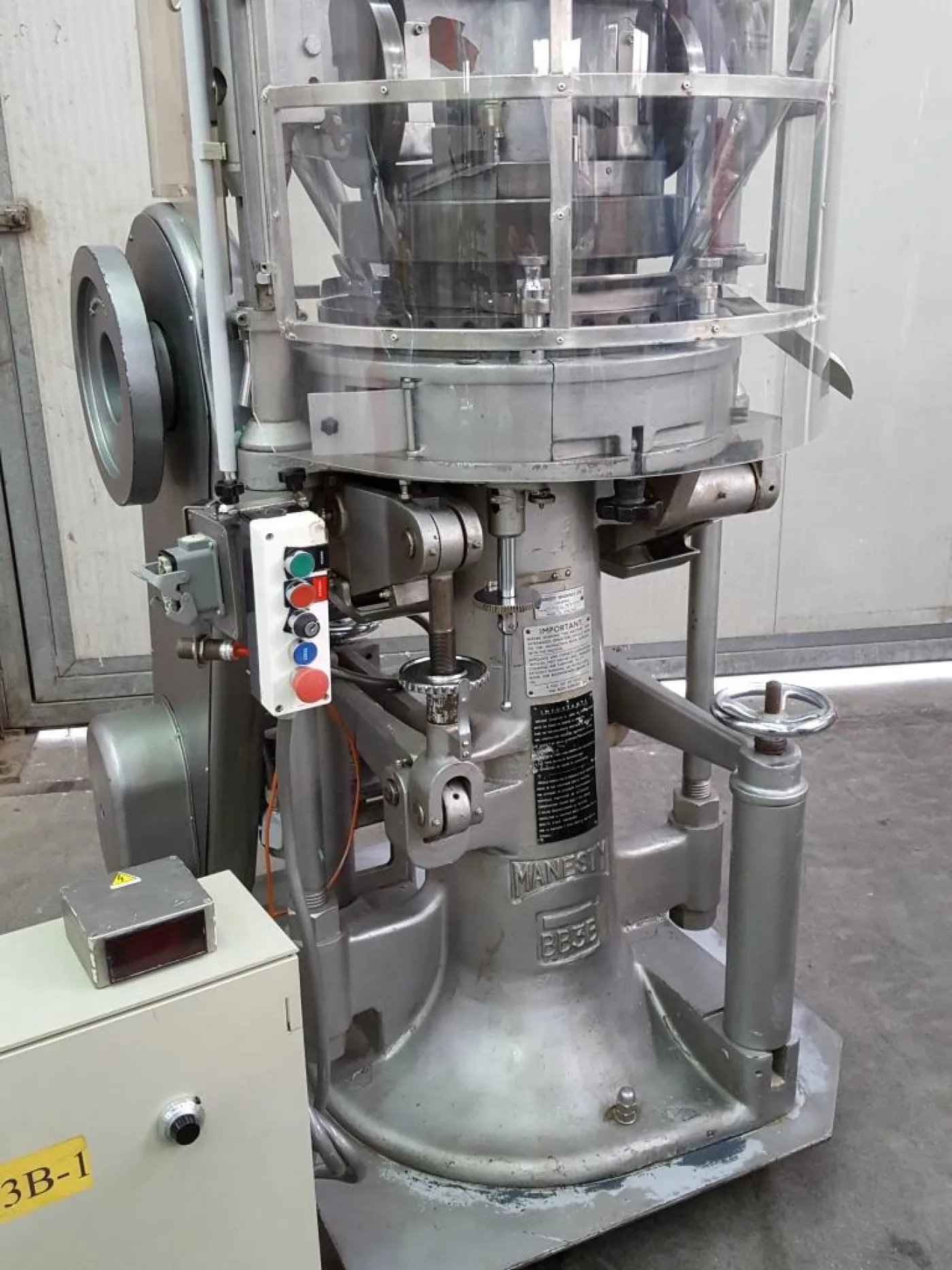 COMPRIMITRICE ROTATIVA – MANESTY MOD. BB3B - 8