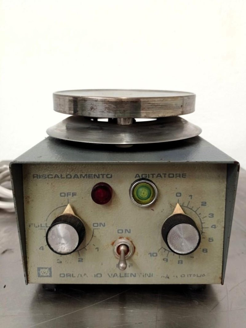 AGITATORE MAGNETICO RISCALDANTE – VALENTINI