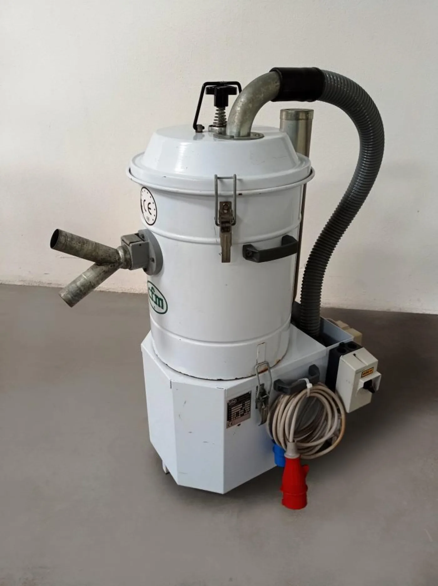 ASPIRATORE INDUSTRIALE PER POLVERI – CFM – MOD. 3151 T - 5