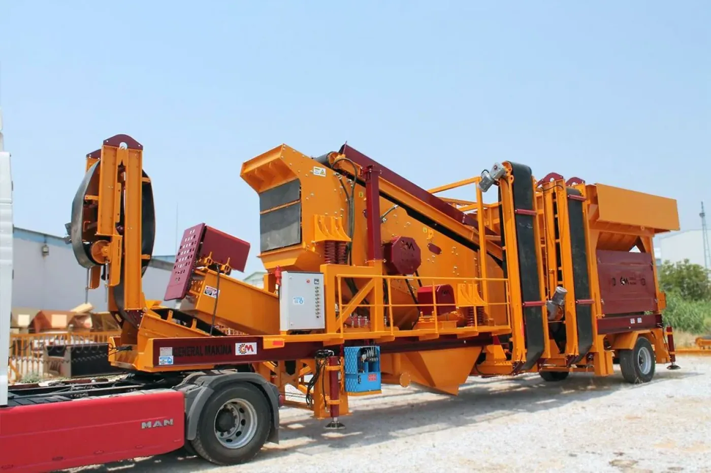 GNR YM1240 — Mobile Washing & Screening Plant (compact) - 1