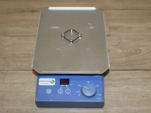 IKA MTS 2/4 Digitale Microtiter Schudder