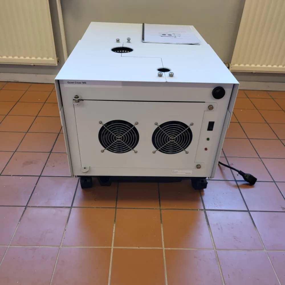 2290 - Used Agilent quiet cover for MS40+
