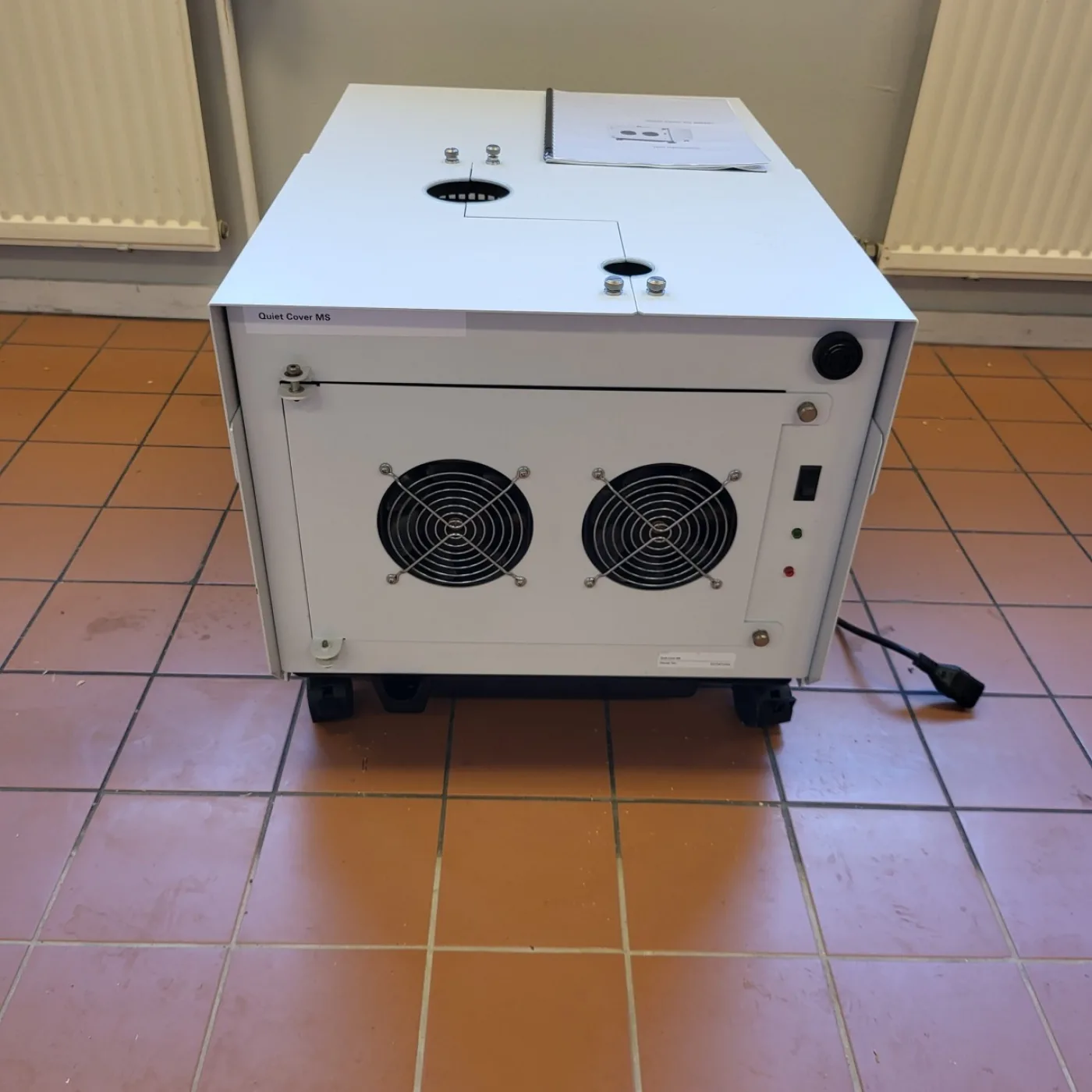 2290 - Used Agilent quiet cover for MS40+ - 1