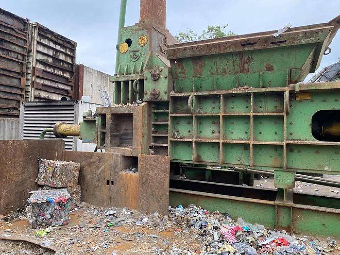2009 Harris TGS 220 B2 Ferrous Metal Baler - 8