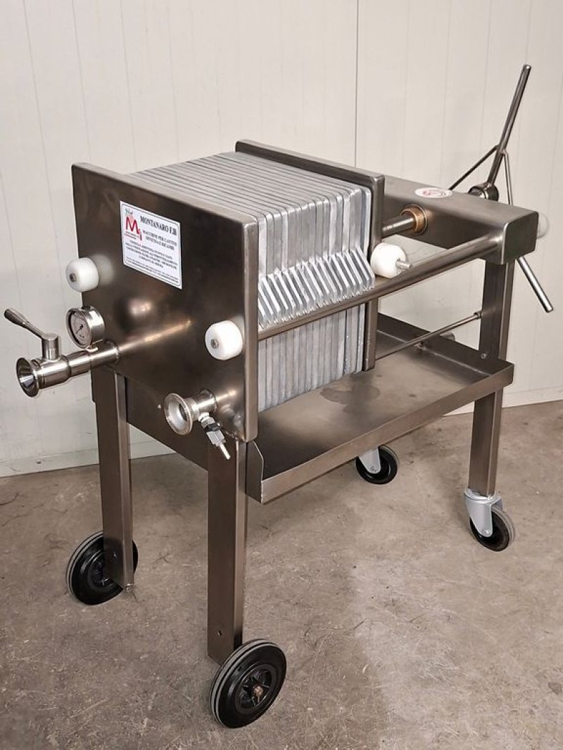 FILTER PLATES MODEL 32X32, STAINLESS STEEL FRAME, 20 ALUMINUM PLATES, SECOND-HAND MACHINE