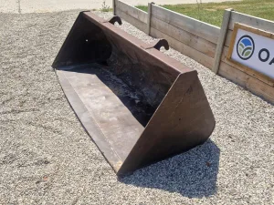 JCB 2200mm (7ft) Dirt Bucket