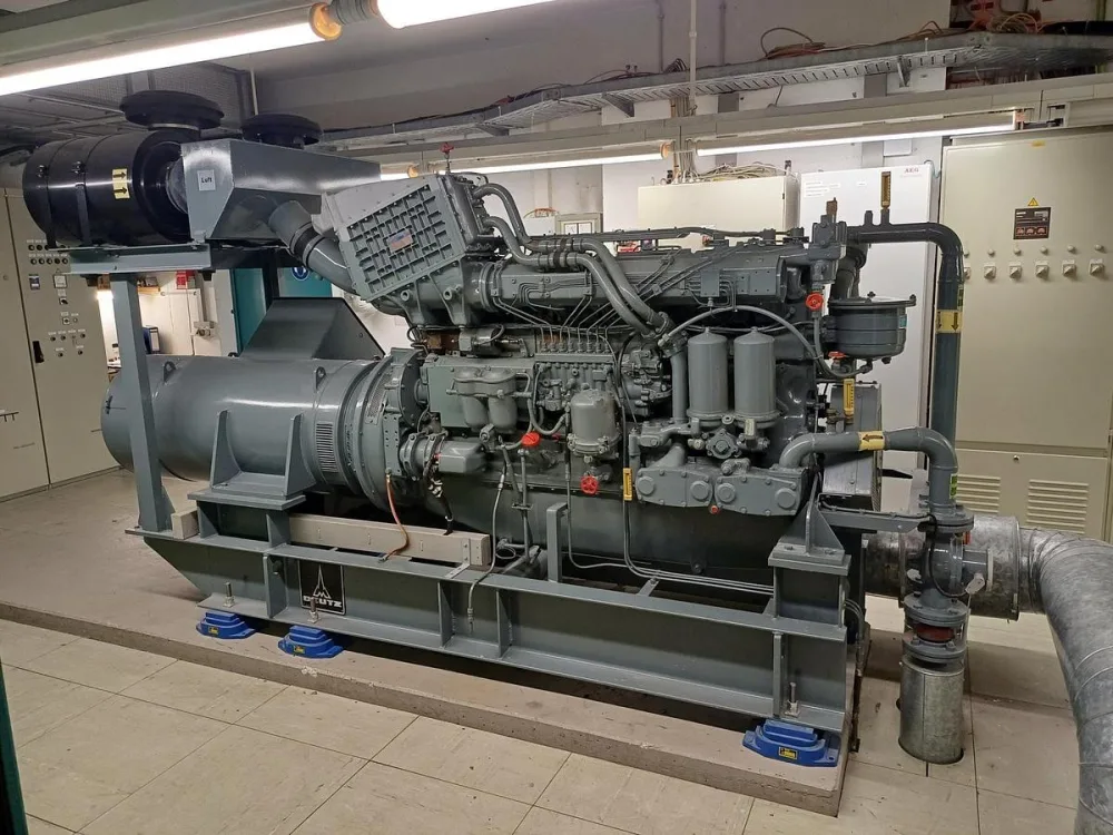 DEUTZ BA8M 816U / ANTON PILLER DIESEL GEN. SET 400 KVA