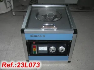 CENTRÍFUGA DE LABORATORIO "SIGMA" 3