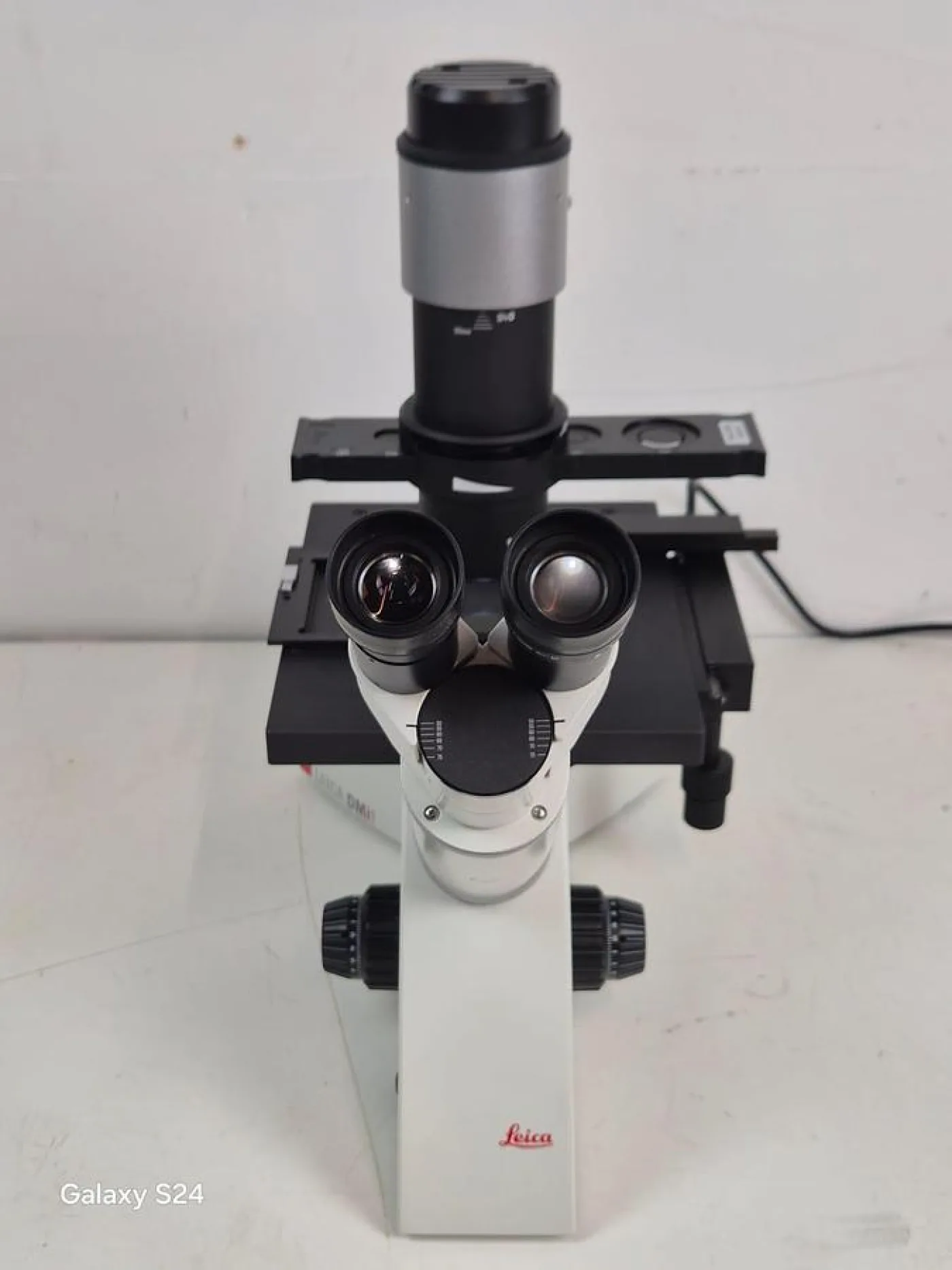 Leica DMi1 Microscope - 7