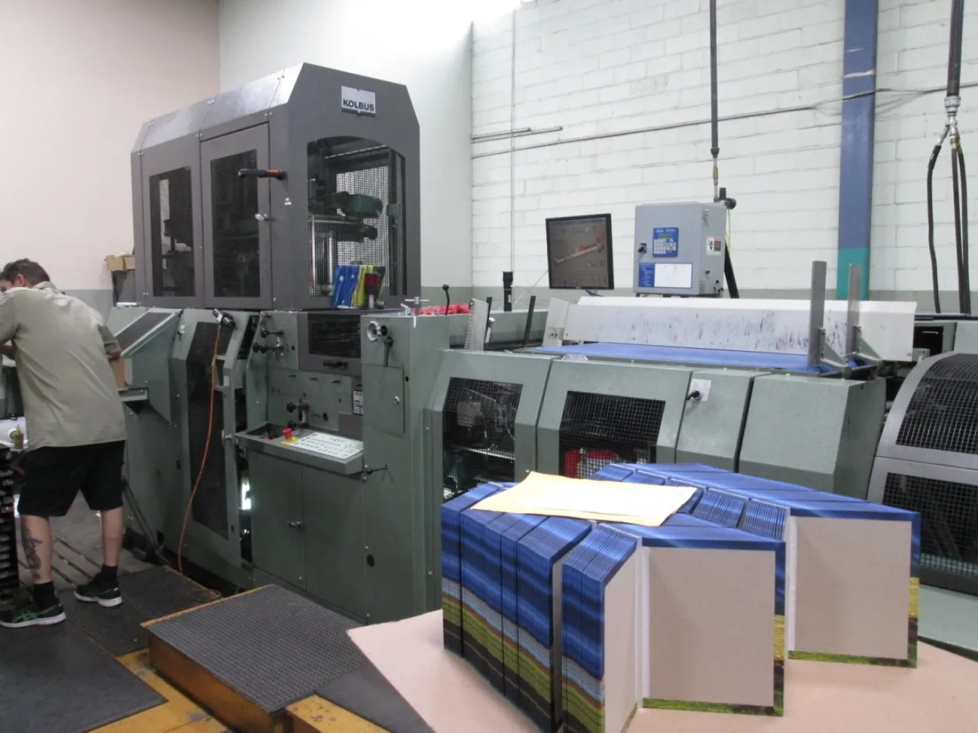 Kolbus BF 525 Compact flow line with FE602 - 2