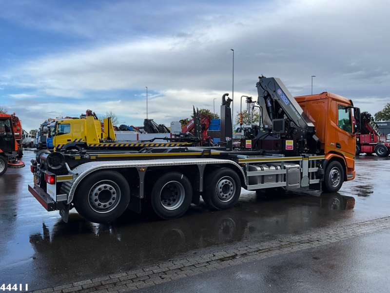 DAF FAQ XD 450 8x2 Euro 6 HMF 28 Tonmeter laadkraan