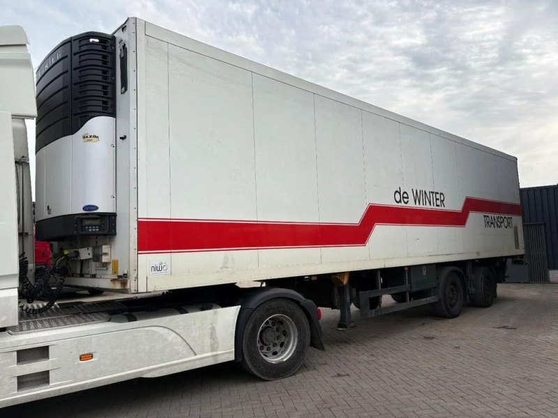 Schmitz Cargobull 2 axles 2 axles + STEERING AXLE + LOAD LIFT + CARRIER MAXIMA 1300
