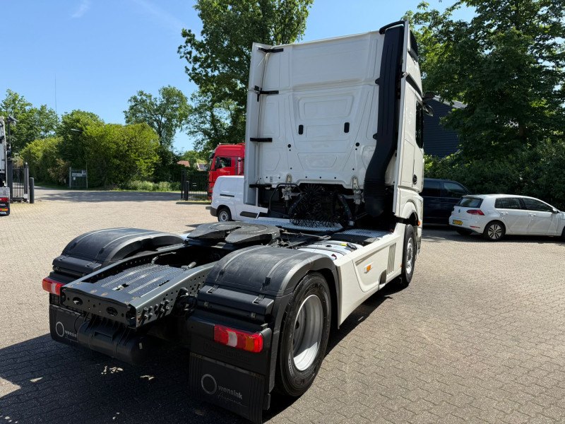 Mercedes-Benz Actros 1845 L Gigaspace 2x tank Standairco Smarttacho 2! 362,958KM