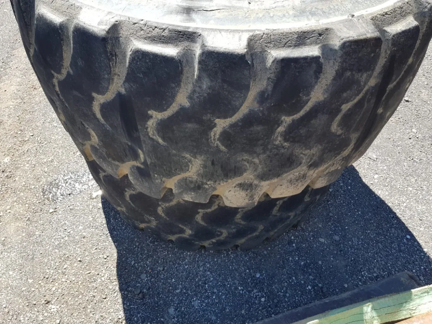 Michelin - 295.R25 gebraucht - 2