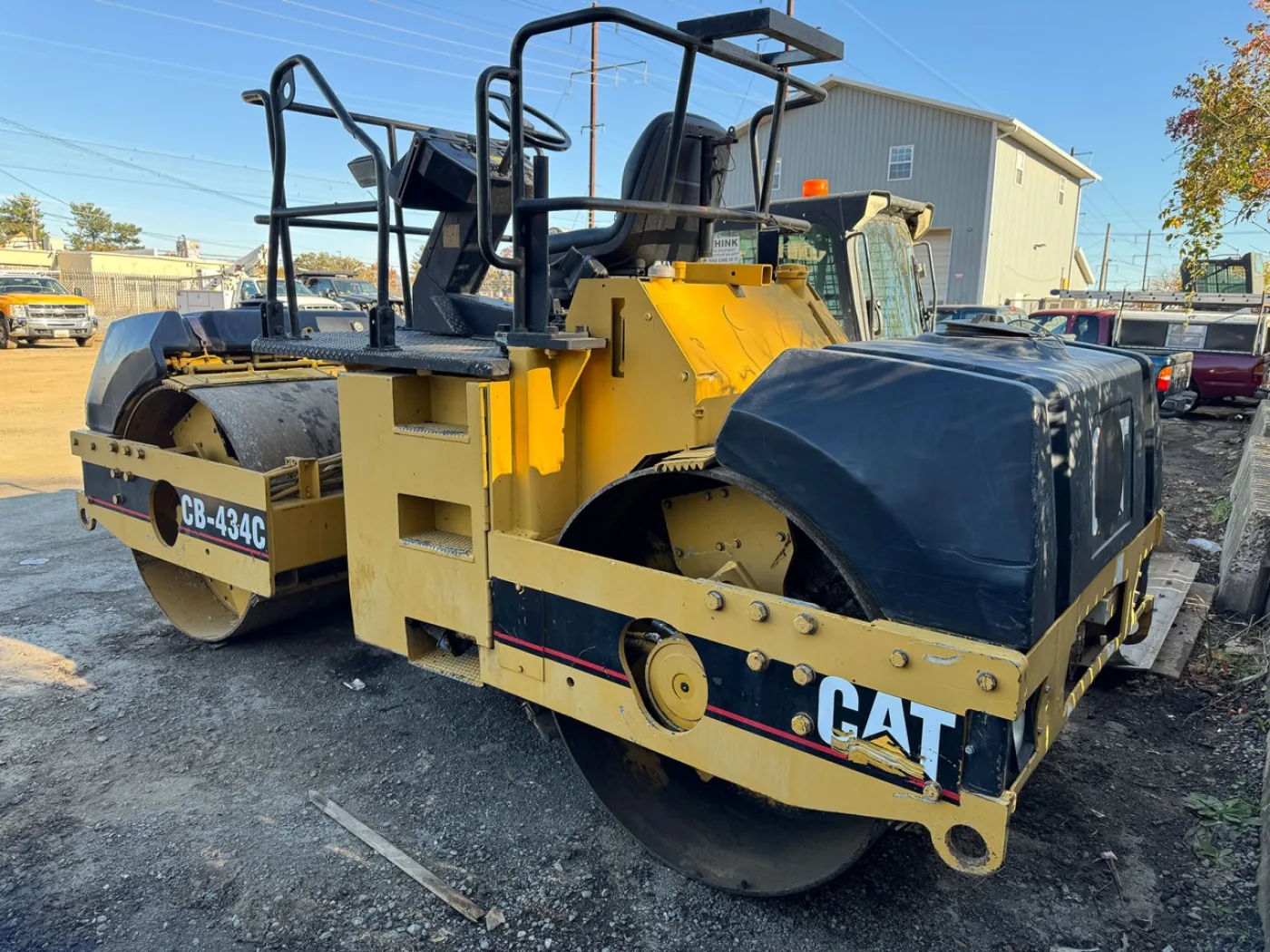 Guntert & Zimmerman S600 Slipform Paver - 3